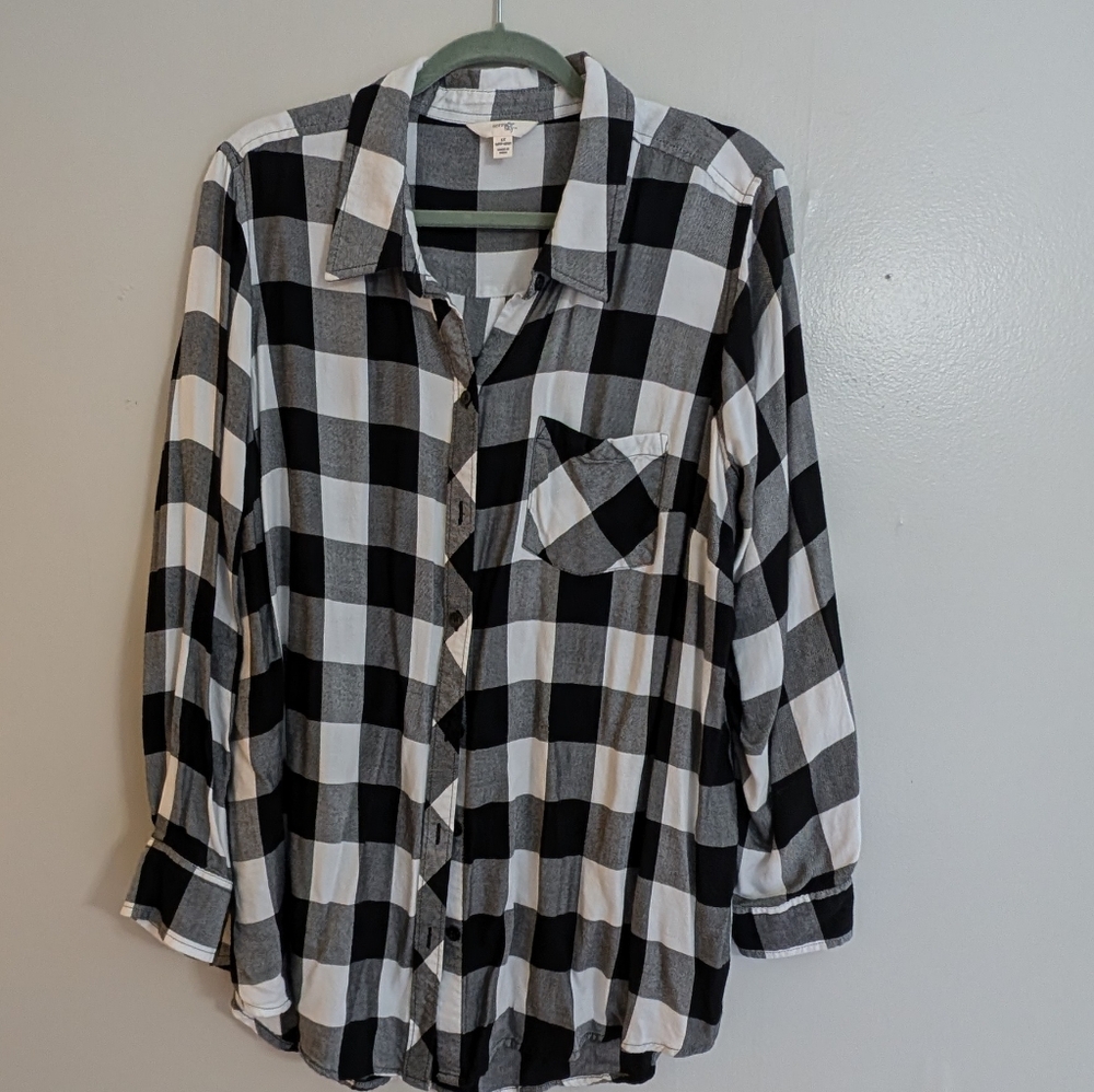 Gingham button down blouse